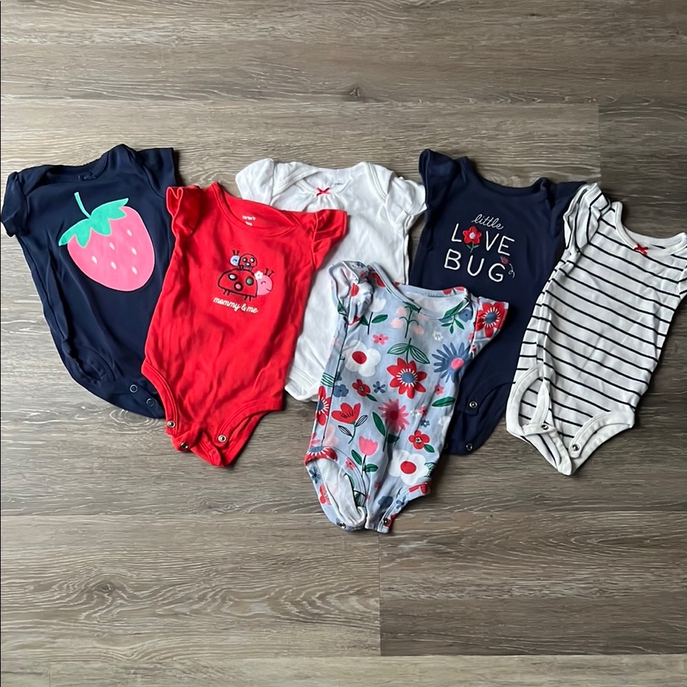 Carter’s 3 months Bodysuit Onesie Set of 6 - Navy, Red, White Floral